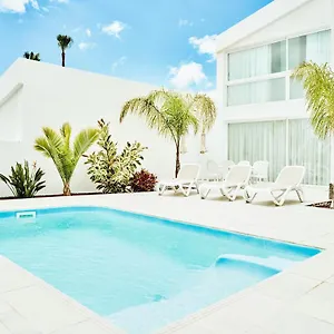 https://vila-carla-3bdr-3bath-in-amarilla-golf.tenerifehoteles.net